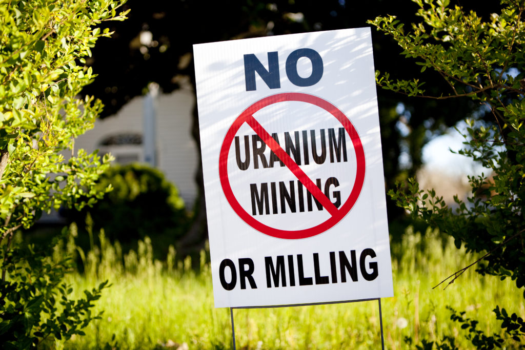 Image of a sign that says "No uranium mining or milling."