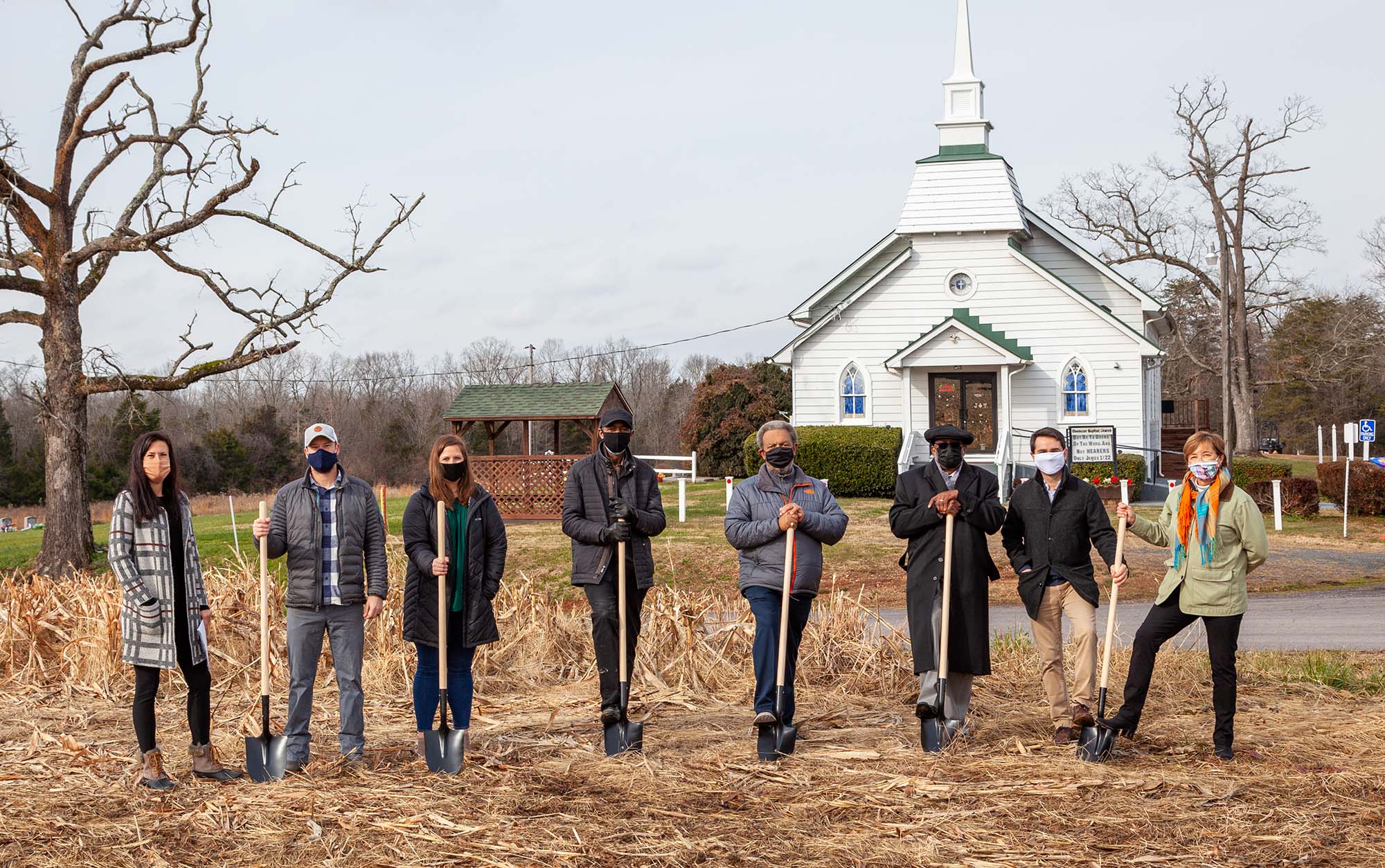 historical-marker-groundbreaking-photo-with-shovels